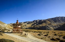 On the way to Lomanthang